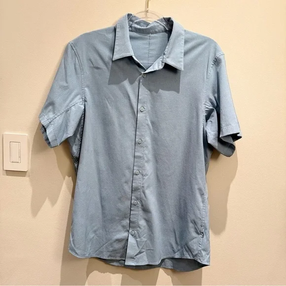 Lululemon Ocean/Teal Airing Easy Short-Sleeve Button Up Shirt Mens Size Small - Picture 1 of 8